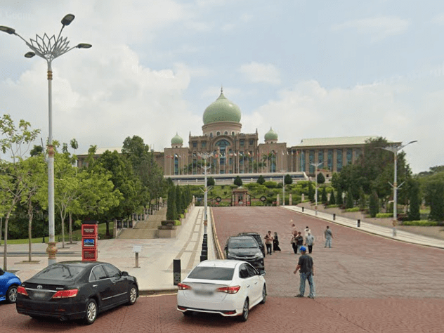 Малайзия решила закрыть доступ к соцсетям для детей и подростков Малайзия решила закрыть доступ к соцсетям для детей и подростков