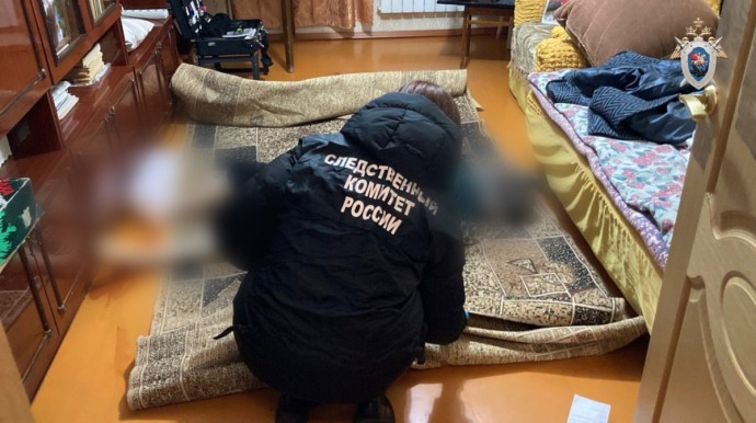 Задушила, завернула тело в ковер и убрала в шкаф: в суд ушло дело об убийстве пенсионерки