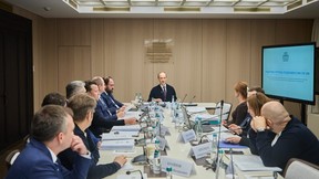 Дмитрий Григоренко провёл встречу с руководителями рабочих групп по искусственному интеллекту Дмитрий Григоренко провёл встречу с руководителями рабочих групп по искусственному интеллекту
