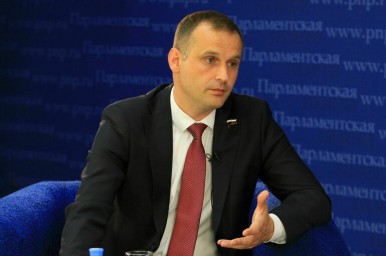 Депутат Леонов: Импортозамещение позволит обеспечить РФ лекарствами к 2030 году