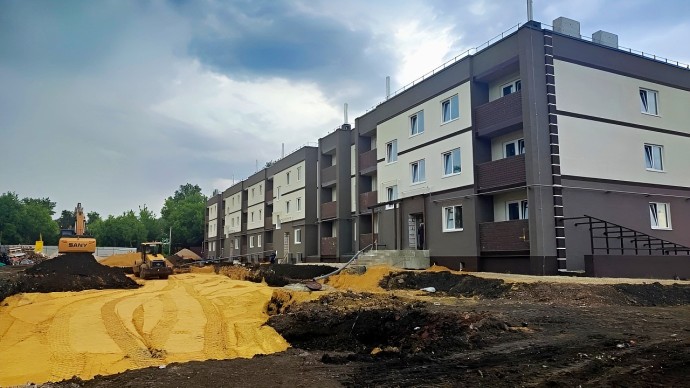 В Новомосковске строится жильё для переселенцев и детей-сирот