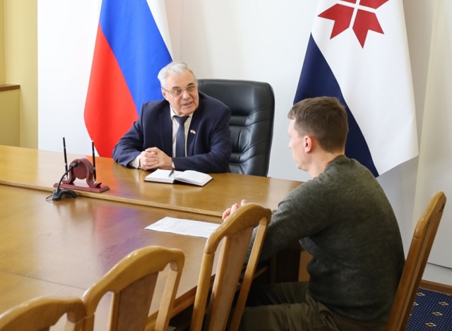 Владимир Чибиркин встретился с финалистом региональной программы «Герои среди СВОих»