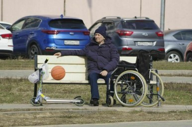Периоды ухода за инвалидами засчитают в трудовой стаж