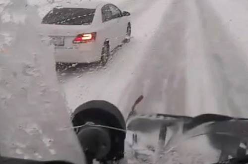 В Приамурье водители идут на обгоны по встречной, несмотря на дорожную обстановку