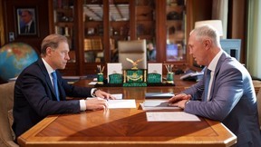 Денис Мантуров встретился с губернатором Херсонской области Владимиром Сальдо