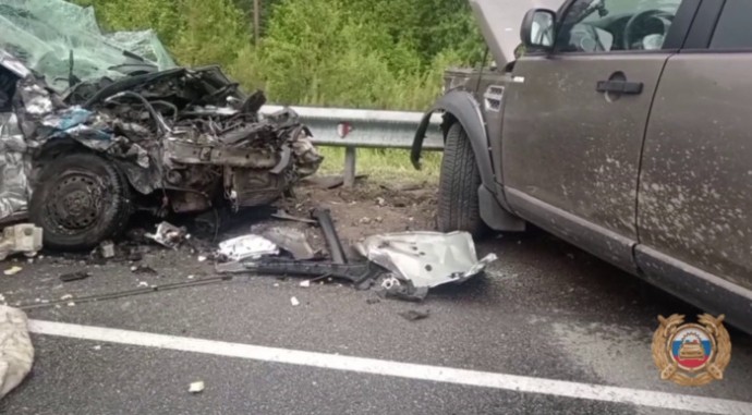 Один человек погиб и трое пострадали в ДТП в Иркутской области