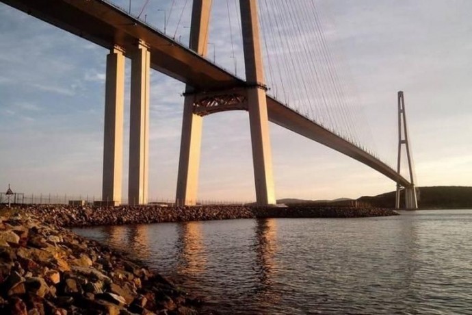 Во Владивостоке перекроют мост на остров Русский