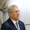 Глава Башкирии рассказал, какую книгу он сейчас читает