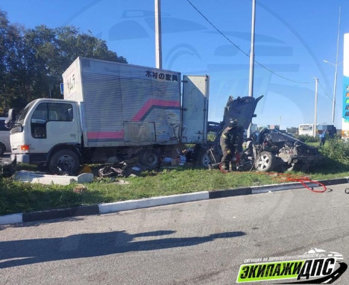 Водитель оказался в западне после жёсткого ДТП на федеральной трассе: подробности