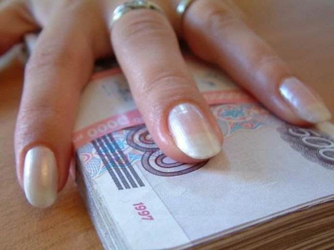 В Ярославле пенсионерка передала мошенникам более 1,5 млн рублей