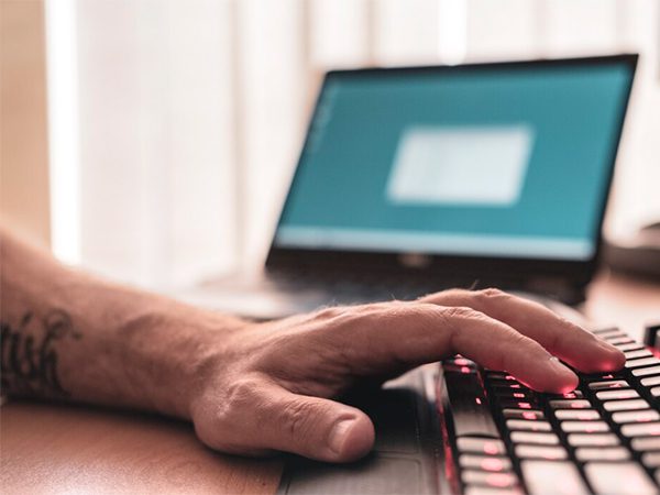 В Иране сотни человек арестованы за подрывную деятельность в Интернете