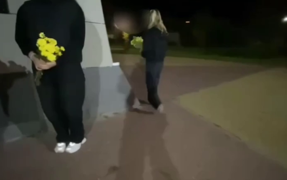 В Курской области нашли подростков, снявших видео с танцами у памятника лётчикам