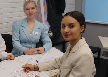 Три амурские школьницы представят регион на всероссийском конкурсе «Ученик года»