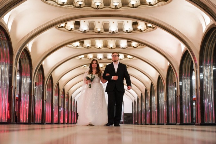 100-я пара зарегистрировала брак на станции метро «Маяковская» 100-я пара зарегистрировала брак на станции метро «Маяковская»