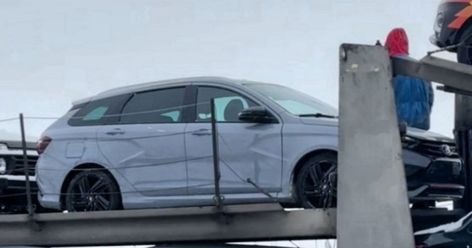 В Тольятти сфотографировали новую Lada Vesta Sport