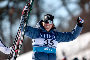 Коростелёв стал 64-м в масс-старте на "Тур де Ски", гонку выиграл Шумахер