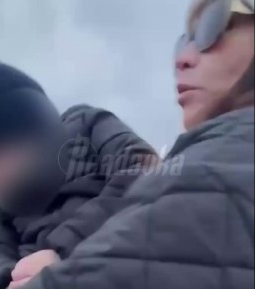 Слепая многодетная мать в Башкирии водит детей в школу и в сад по бездорожью   