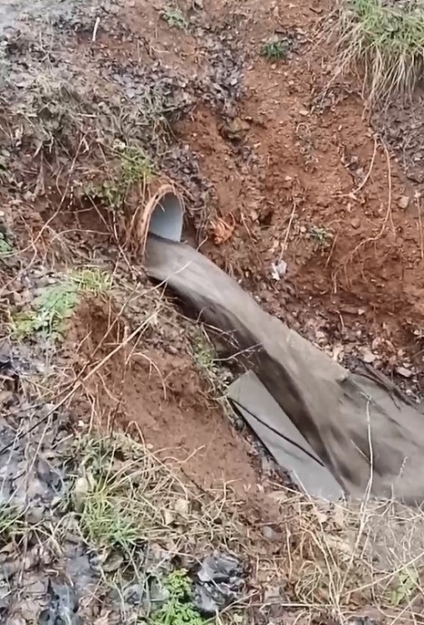 В Кирове владельцы гаражей жалуются на неисправную ливневку