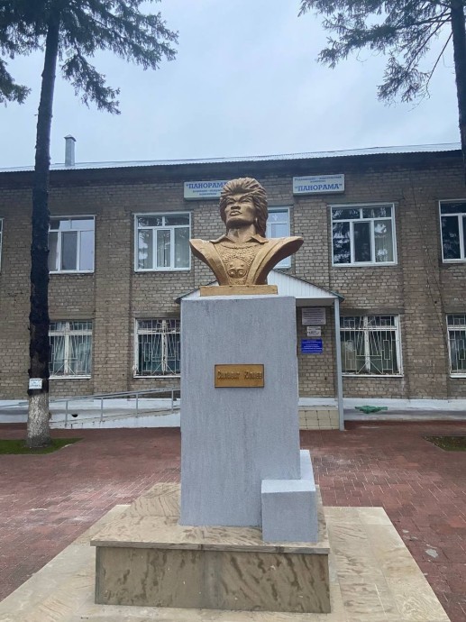 В Башкирии обновили памятник Салавату Юлаеву