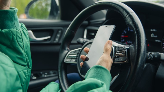 Мошенники используют ИИ для подделки фото ДТП