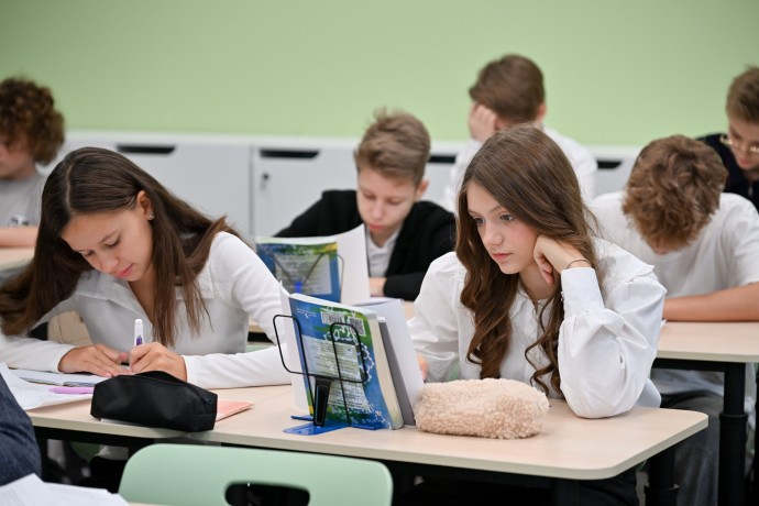 Только 16% школьников ориентируются в учёбе на ожидания родителей Только 16% школьников ориентируются в учёбе на ожидания родителей