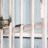 ФСБ задержала семерых человек за поджоги машин полицейских