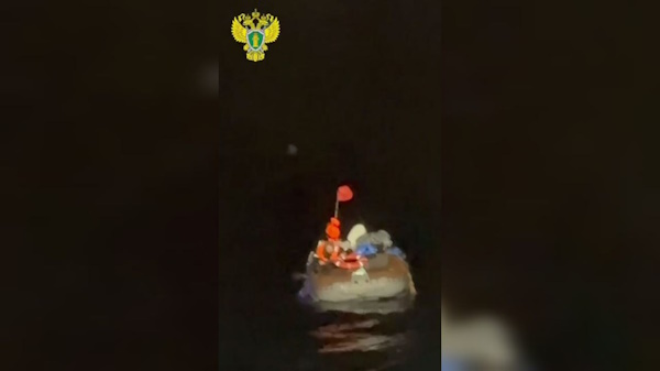 Близкие чудом выжившего в открытом море улан-удэнца обратились к Путину Близкие чудом выжившего в открытом море улан-удэнца обратились к Путину