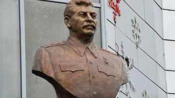 Арбитраж изучит контракт на поставку памятника Сталину для обновления музея