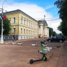 Чиновники пообещали относиться к электросамокатам в Костроме как к мусору