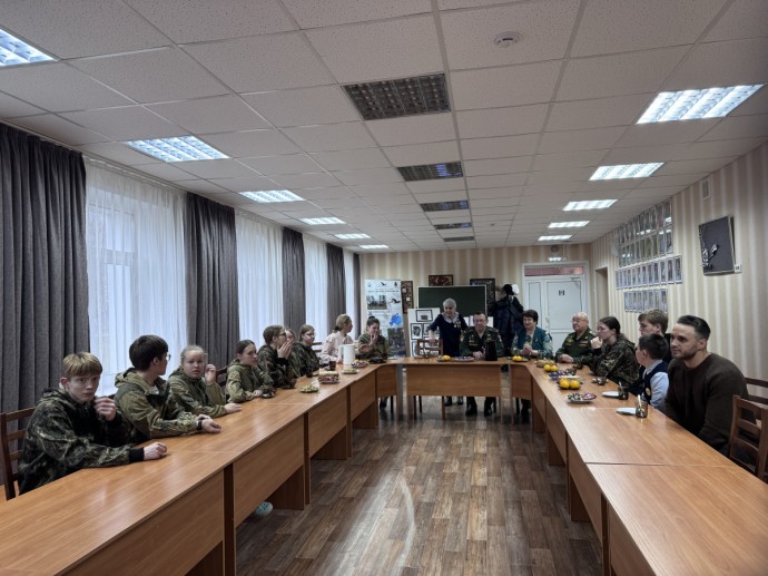 Юные поисковики из Кирова отметили юбилей Юные поисковики из Кирова отметили юбилей