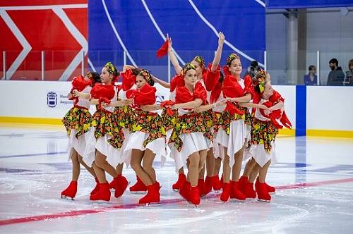 Арену «Гагарин лед» открыли в Благовещенске хоккейным матчем и ледовым шоу