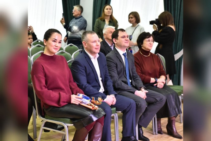 Михаил Евраев принял участие в открытии многофункционального центра в Ярославском округе Михаил Евраев принял участие в открытии многофункционального центра в Ярославском округе