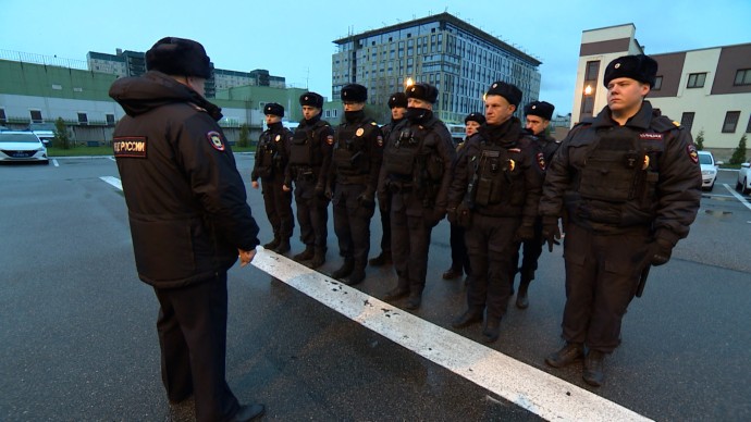 В День полиции петербургские правоохранители рассказали о своей службе В День полиции петербургские правоохранители рассказали о своей службе