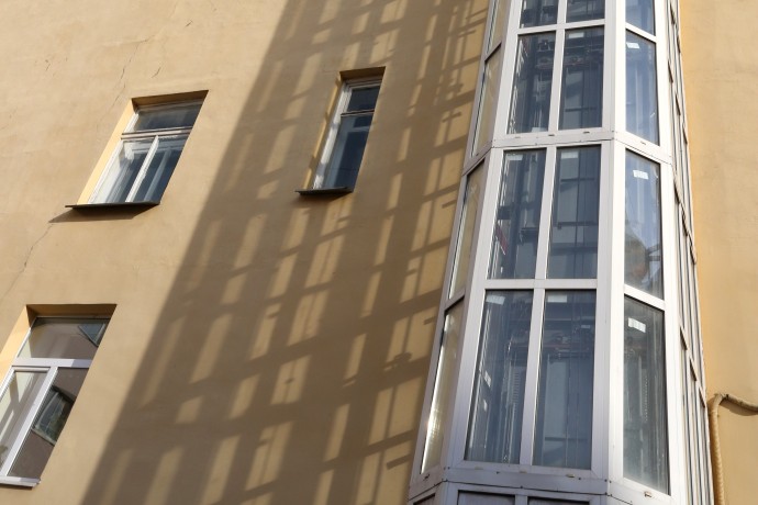 Минстрой: в 2030 году часть лифтов в российских домах могут остановиться