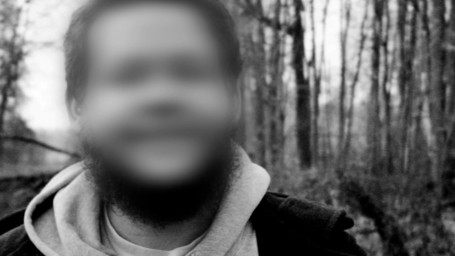 Учителя истории школы Центрального района задержали за сексуальное насилие и распространение порнографии