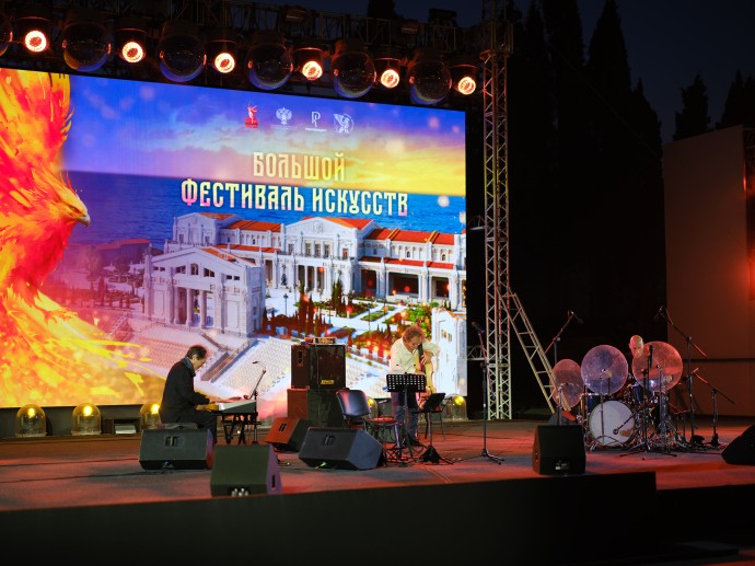 Программу Большого фестиваля искусств в Херсонесе продолжили джазовый концерт и спектакль по произведениям Пушкина