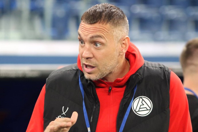 Дзюба раскритиковал работу комментатора матча «Акрон» — «Локомотив» Дзюба раскритиковал работу комментатора матча «Акрон» — «Локомотив»