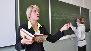 Приехавшим из-за рубежа русскоязычным детям упростят поступление в школу
