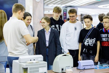 Как московских школьников и студентов колледжей учат финансовой грамотности