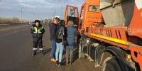 Астраханцам напомнили, что ветки и листья нельзя выбрасывать в контейнеры