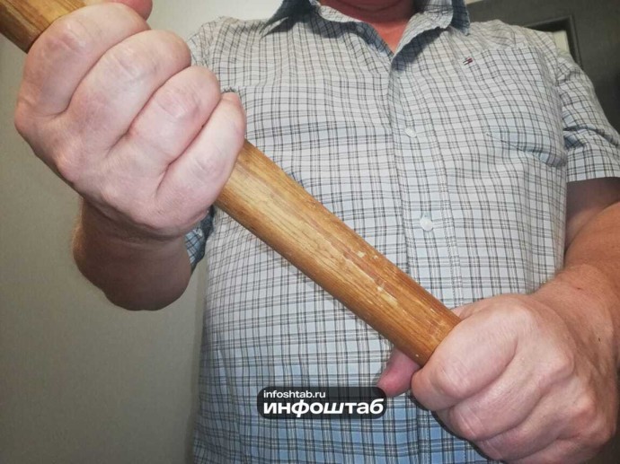 В Астрахани шоумен подрался с охранником из-за разбитого авто супруги В Астрахани шоумен подрался с охранником из-за разбитого авто супруги