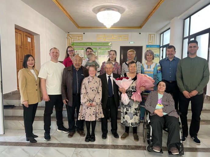 В Бурятии супруги отпраздновали «бриллиантовую свадьбу»
