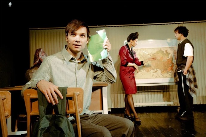 "Гриша не свидетель". Идеальный спектакль для старших школьников