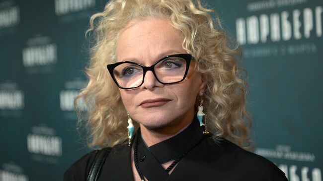 В Петербурге суд впервые прекратил спор по "схеме Долиной" В Петербурге суд впервые прекратил спор по "схеме Долиной"