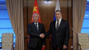 Юрий Трутнев пригласил китайских партнёров принять участие в праздничных мероприятиях на Шумшу