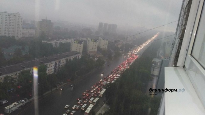 По Башкирии ожидаются ливни и крупный град