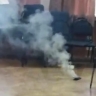 В московской школе № 1576 у ученика задымился телефон прямо в руках