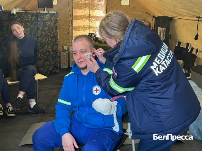 Гладков заявил о продлении работы белгородских полевых центров по оказанию первой помощи