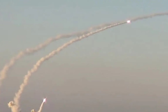 ВС РФ нанесли групповой удар «Кинжалами» по объектам ВСУ ВС РФ нанесли групповой удар «Кинжалами» по объектам ВСУ