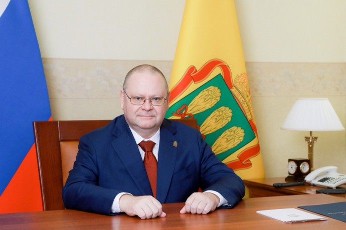 Олег Мельниченко поздравил пензенцев с Днем Конституции Российской Федерации Олег Мельниченко поздравил пензенцев с Днем Конституции Российской Федерации